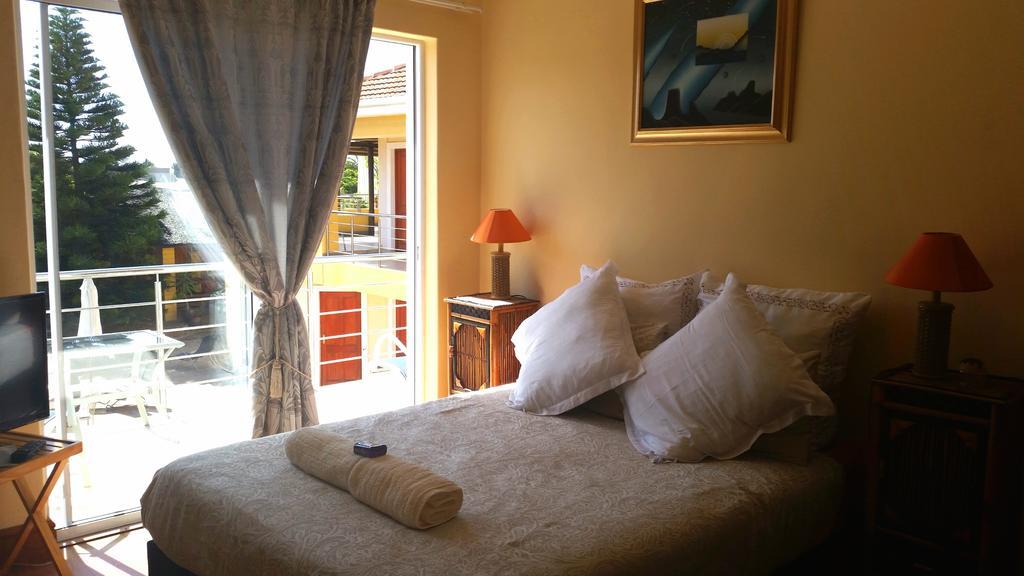 Natalie Guesthouse Bloubergstrand Dış mekan fotoğraf