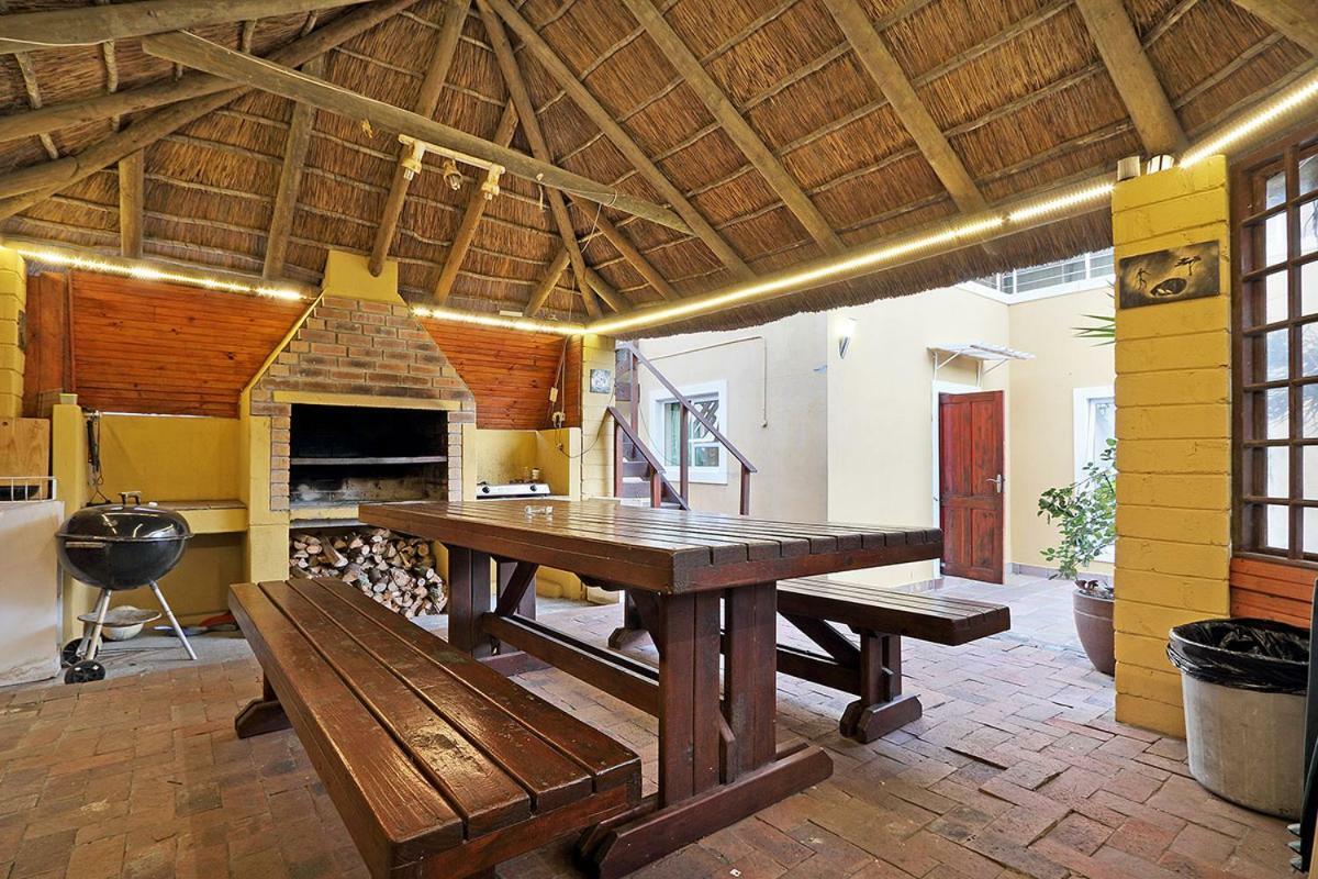 Natalie Guesthouse Bloubergstrand Dış mekan fotoğraf