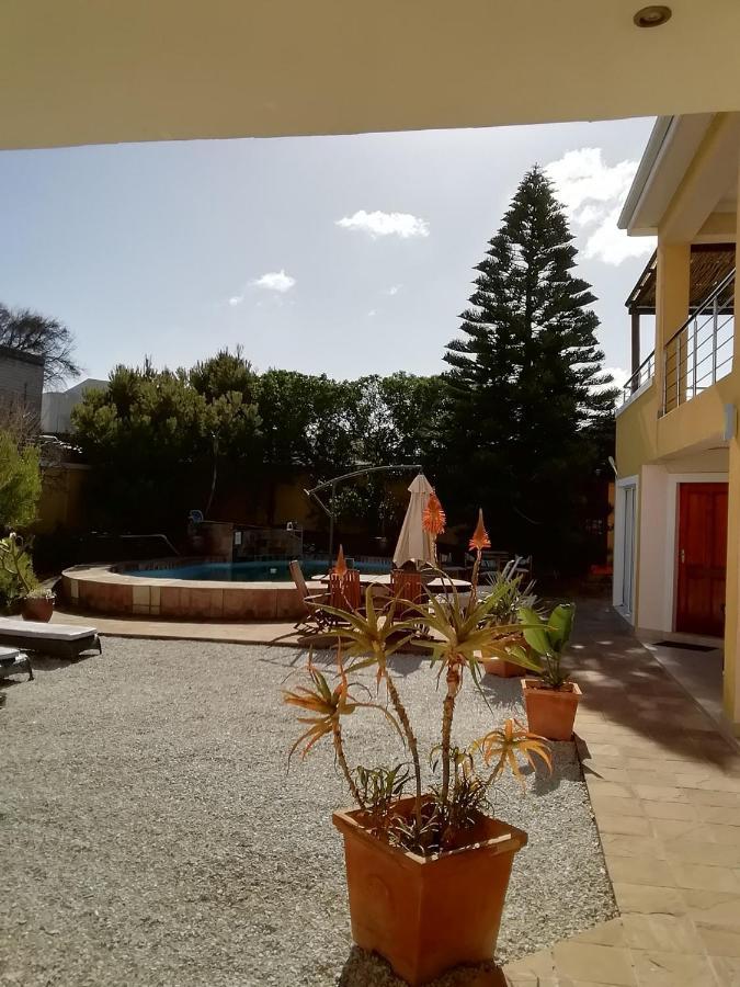 Natalie Guesthouse Bloubergstrand Dış mekan fotoğraf